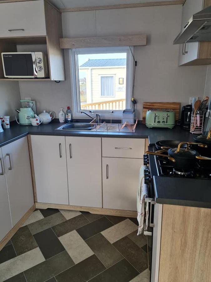 Caravan By The Sea Elgin Exterior foto